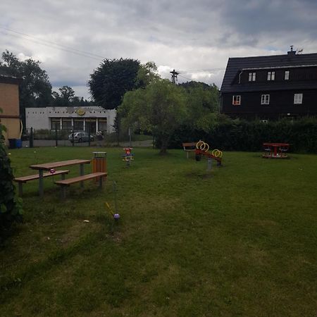 Penzion Sklarska Hospoda Chřibská Екстериор снимка