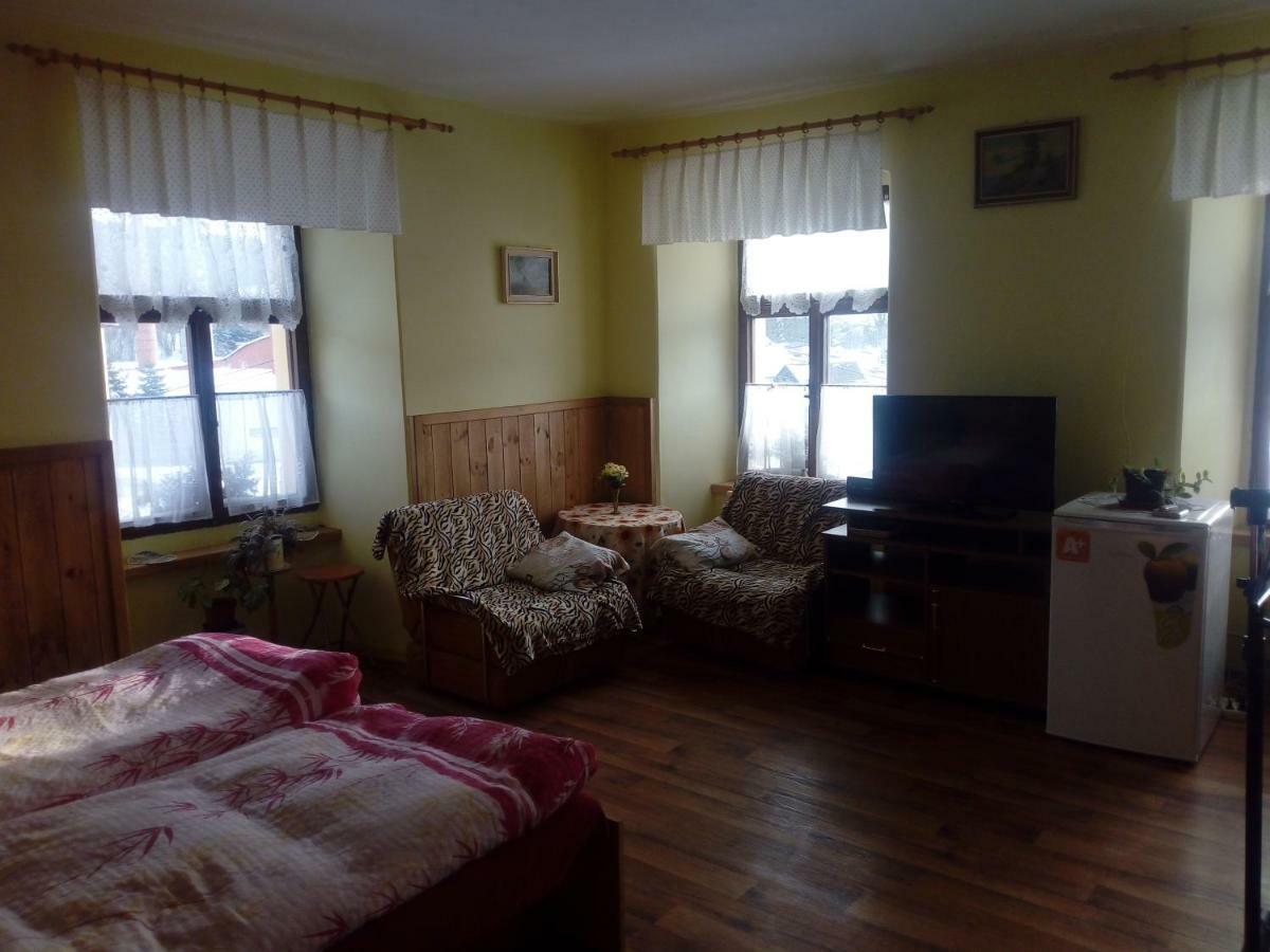 Penzion Sklarska Hospoda Chřibská Екстериор снимка